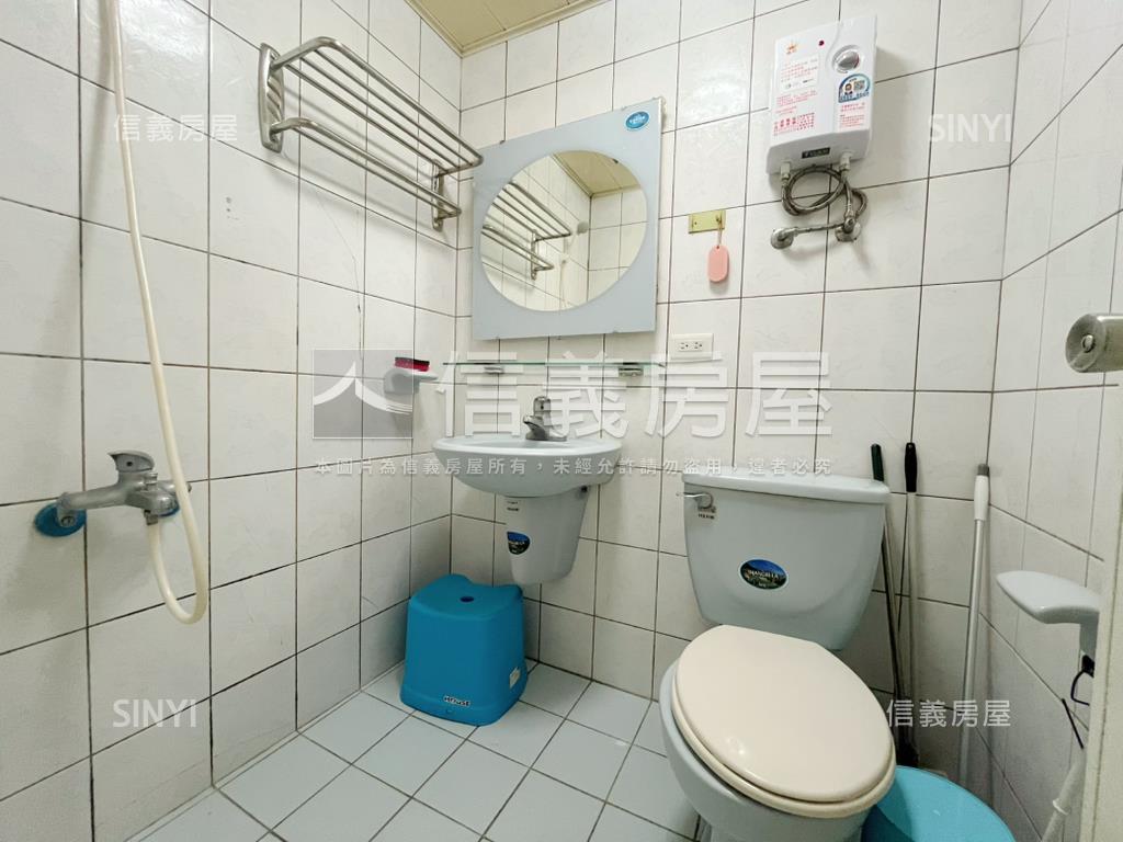 近中國醫套房屋況佳房屋室內格局與周邊環境