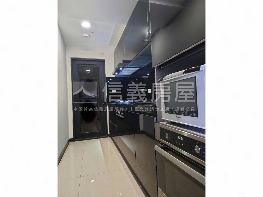 騰雲賞霧美景綠意宅房屋室內格局與周邊環境