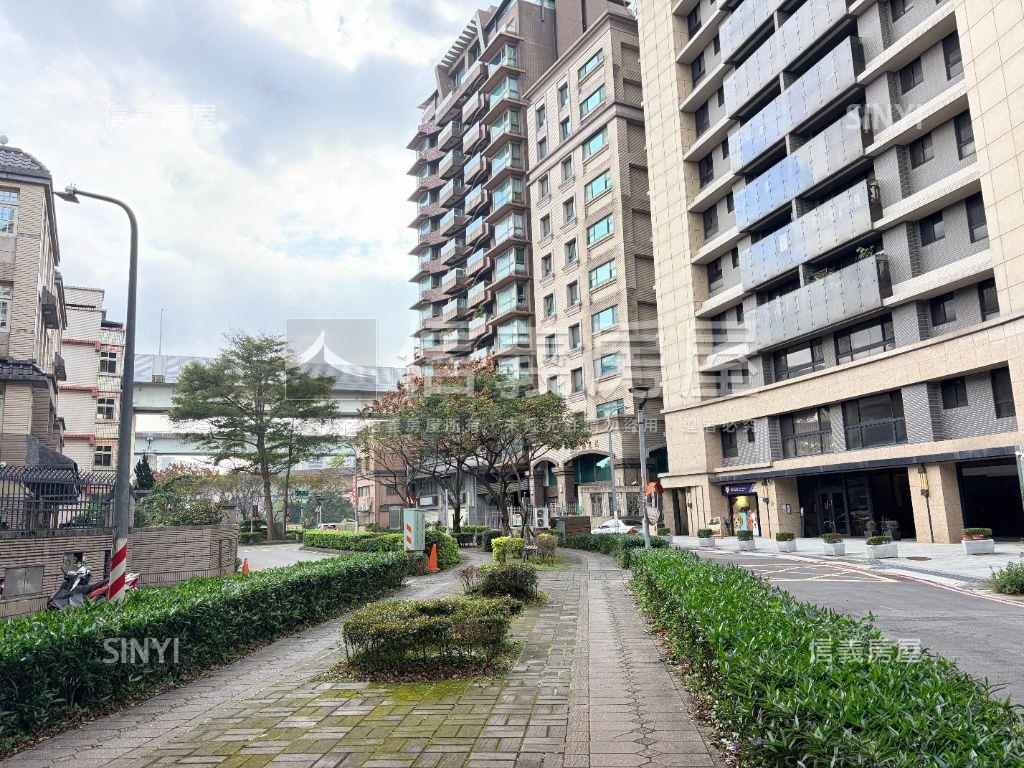 騰雲賞霧美景綠意宅房屋室內格局與周邊環境