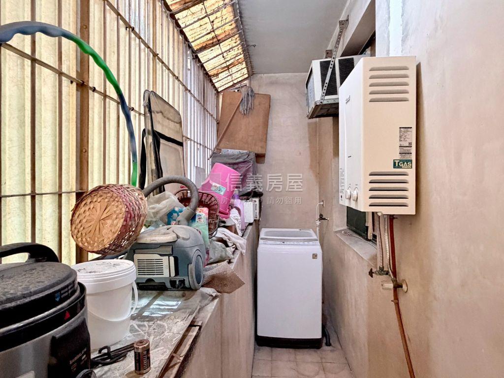 中都生活圈近車站公寓２Ｆ房屋室內格局與周邊環境