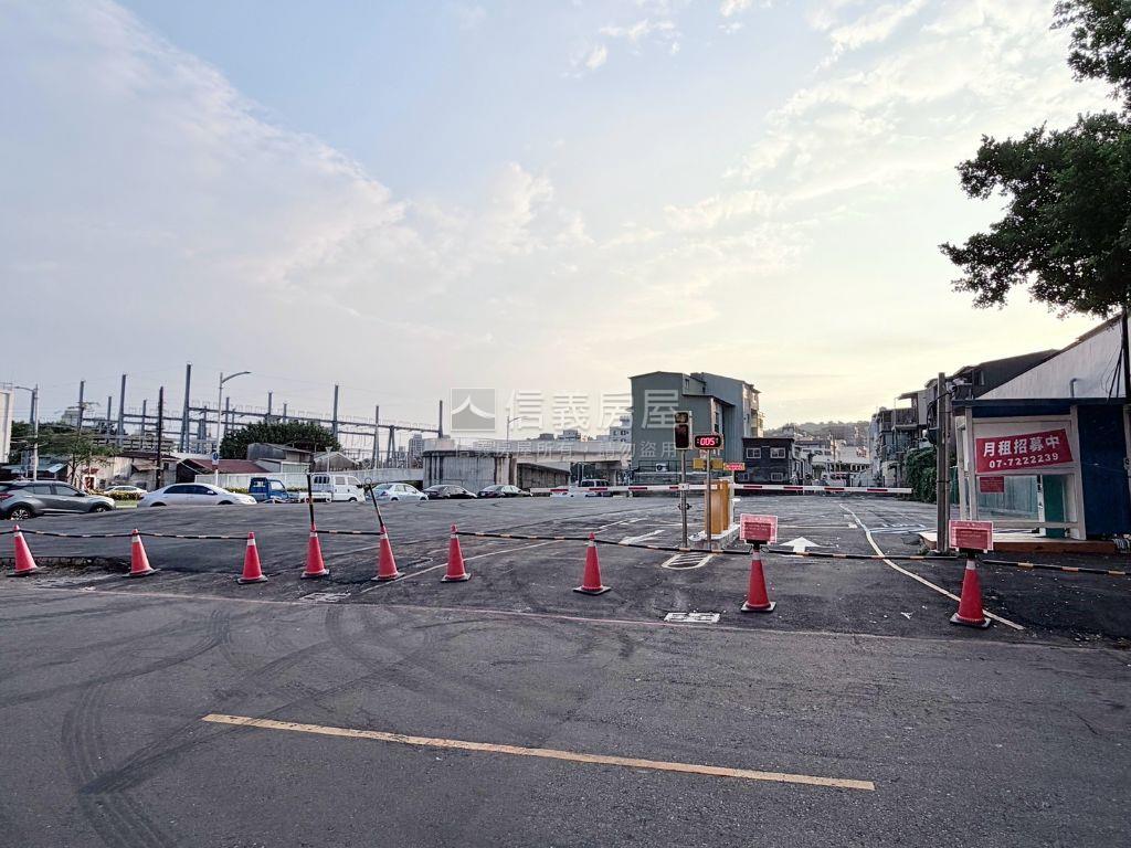 中都生活圈近車站公寓２Ｆ房屋室內格局與周邊環境