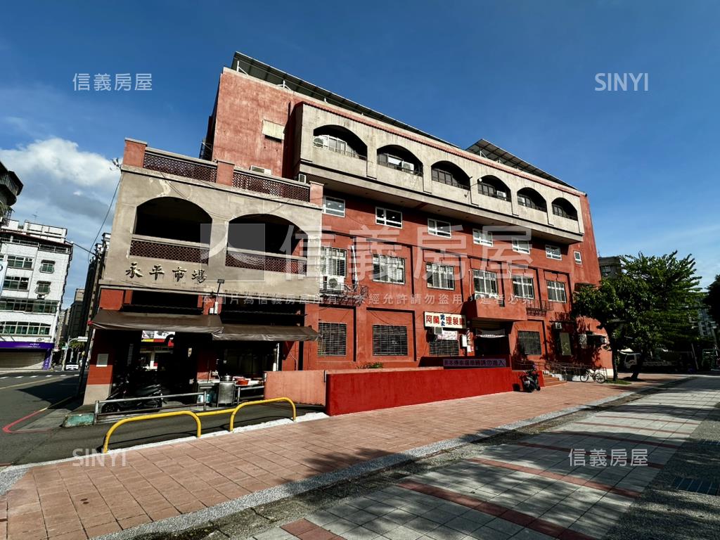 專任面公園豪邸四房車位房屋室內格局與周邊環境