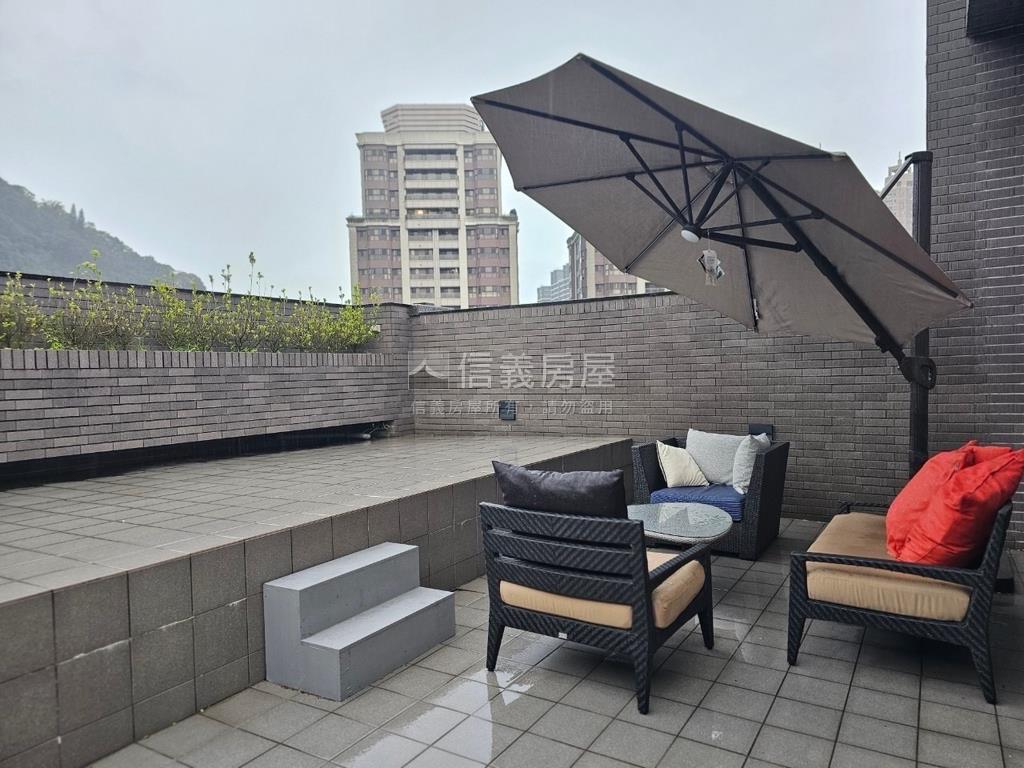 晶璽花園高樓帝景美居房屋室內格局與周邊環境