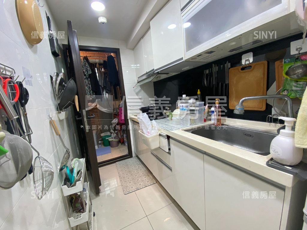 美活市優質兩房車位房屋室內格局與周邊環境