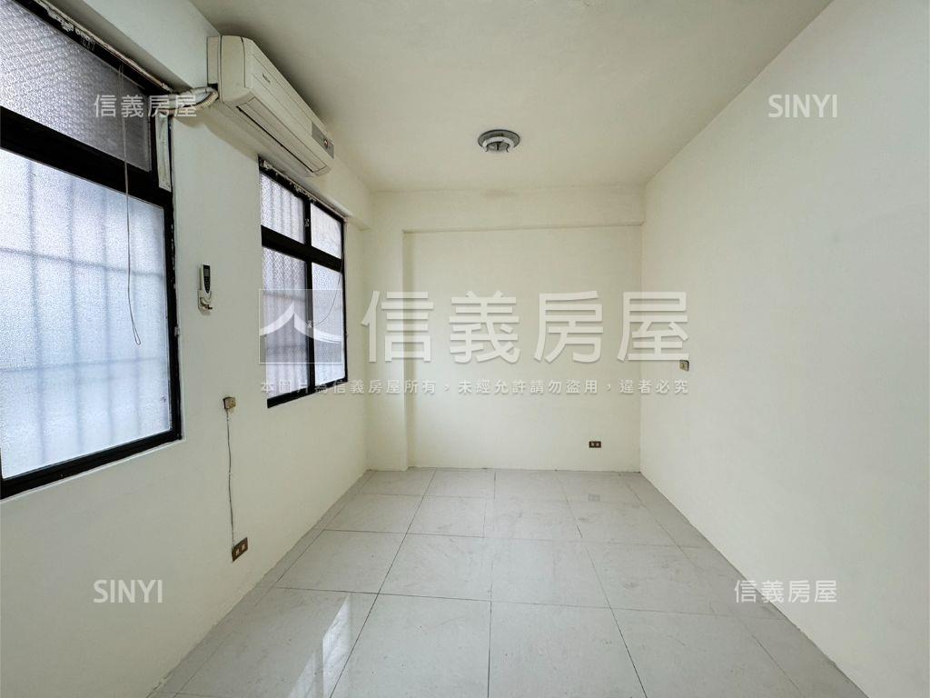 近宏泰市場方正大空間美寓房屋室內格局與周邊環境