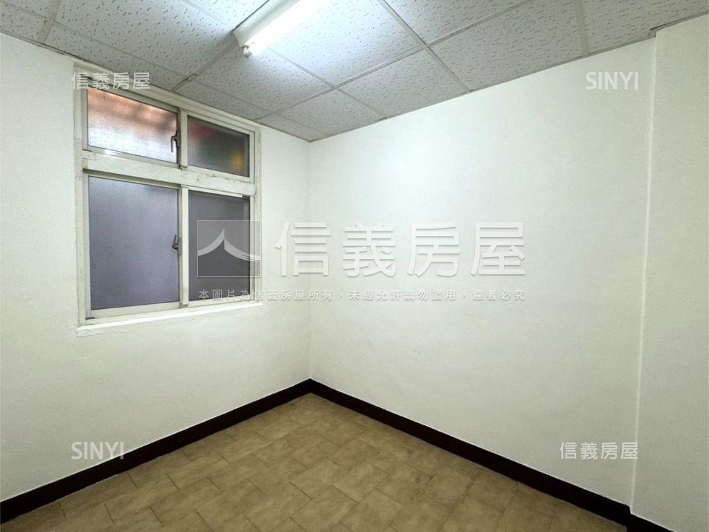 近宏泰市場方正大空間美寓房屋室內格局與周邊環境