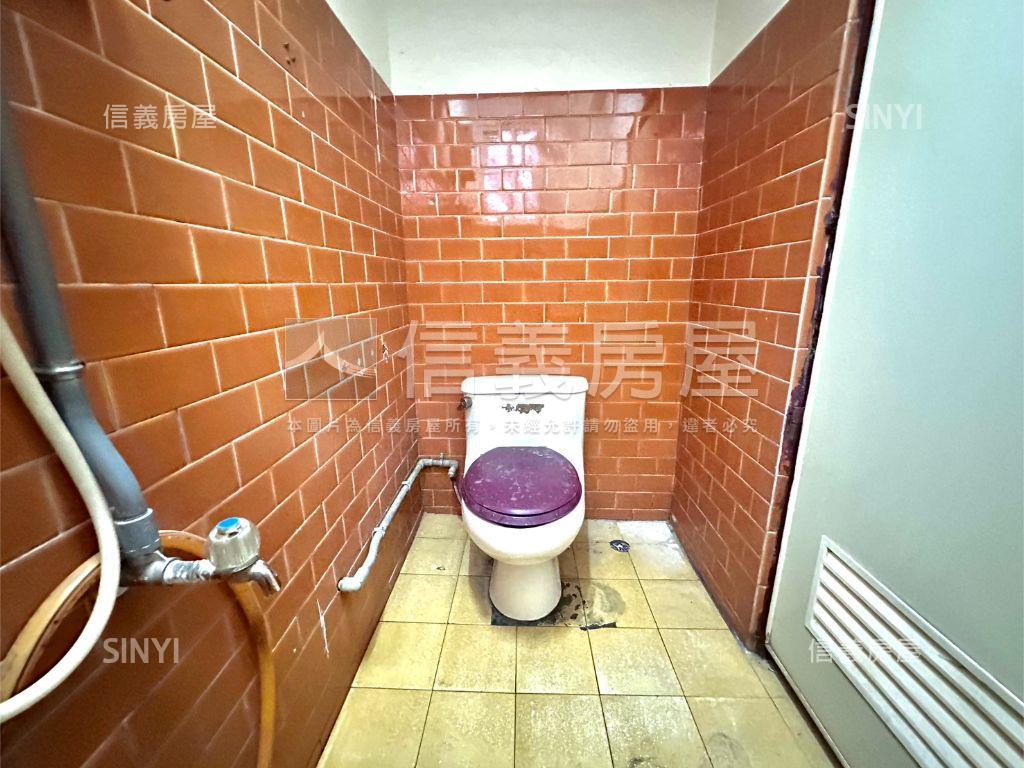 近宏泰市場方正大空間美寓房屋室內格局與周邊環境