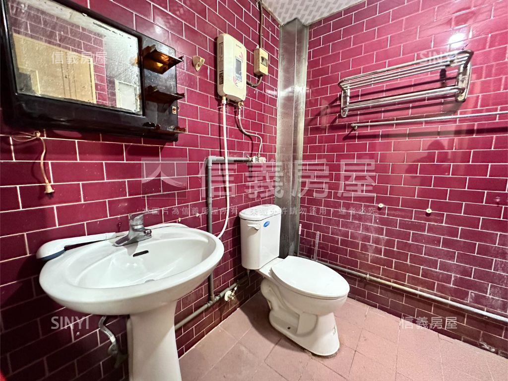 近宏泰市場方正大空間美寓房屋室內格局與周邊環境