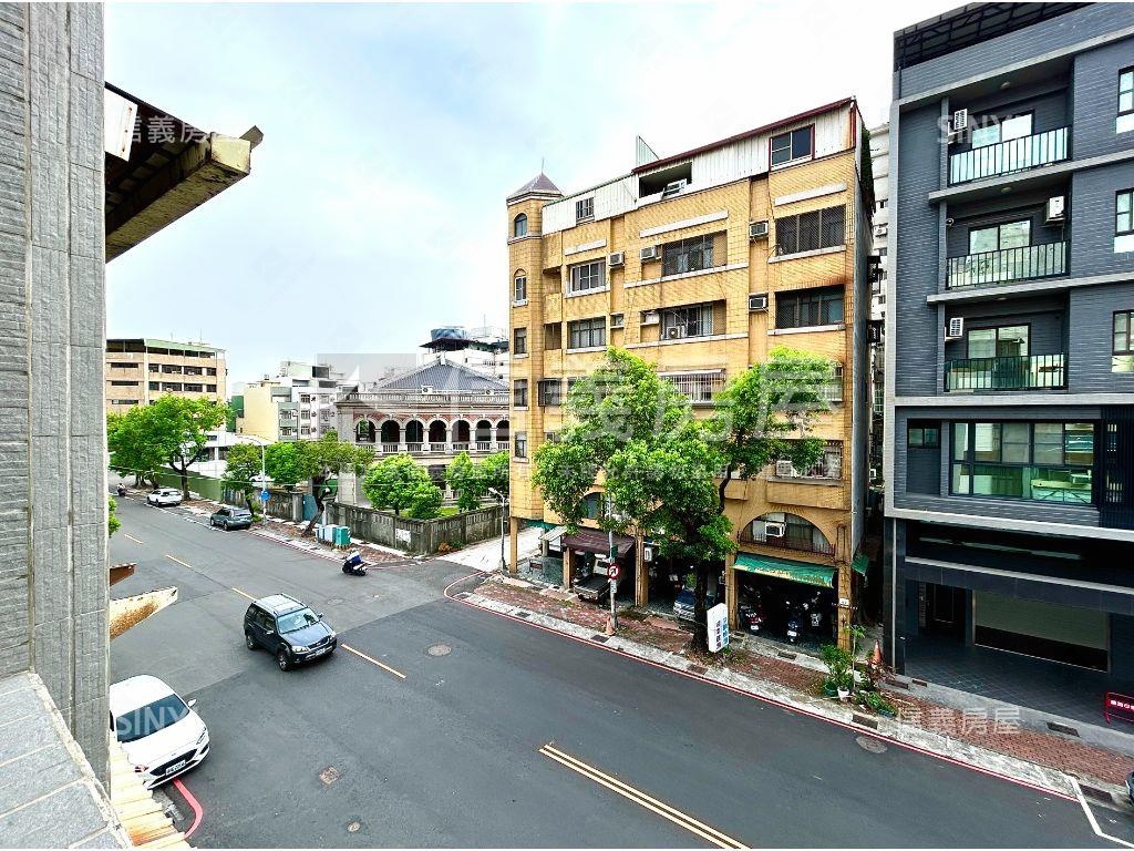 正路翻修透天店面房屋室內格局與周邊環境