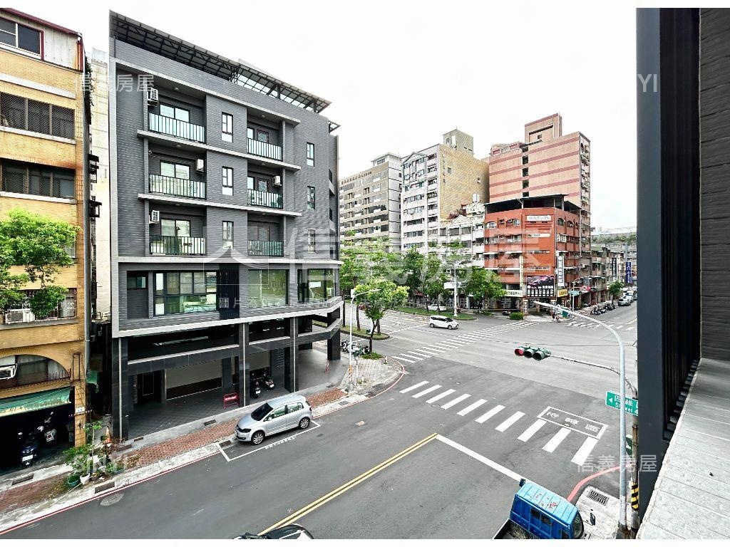 正路翻修透天店面房屋室內格局與周邊環境