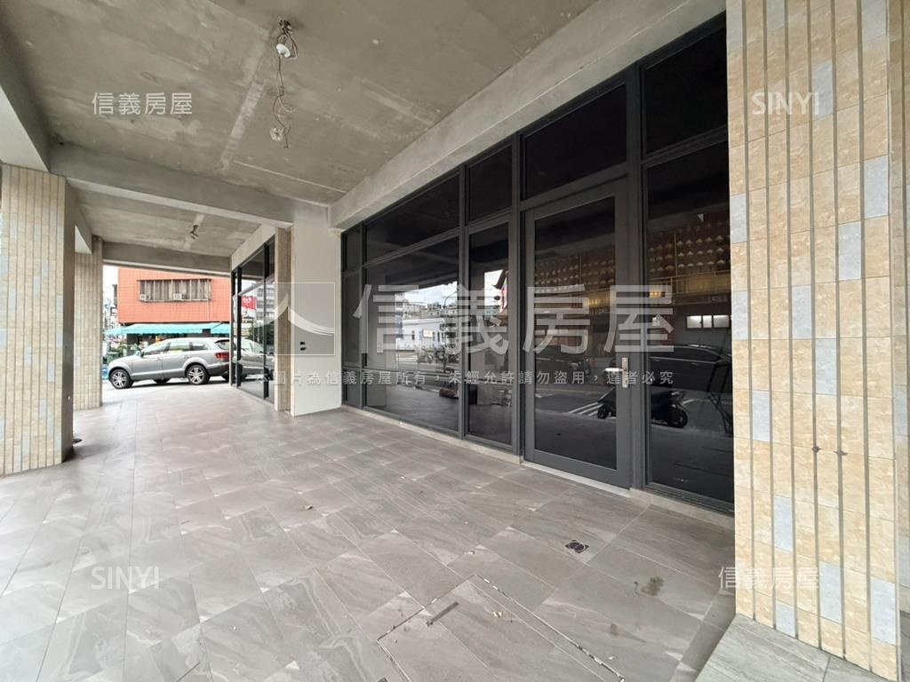 東區住二轉角獨棟電梯金店房屋室內格局與周邊環境