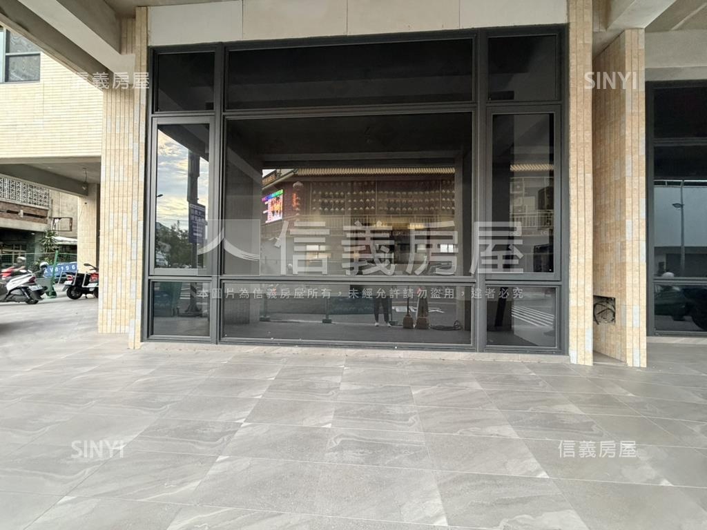 東區住二轉角獨棟電梯金店房屋室內格局與周邊環境