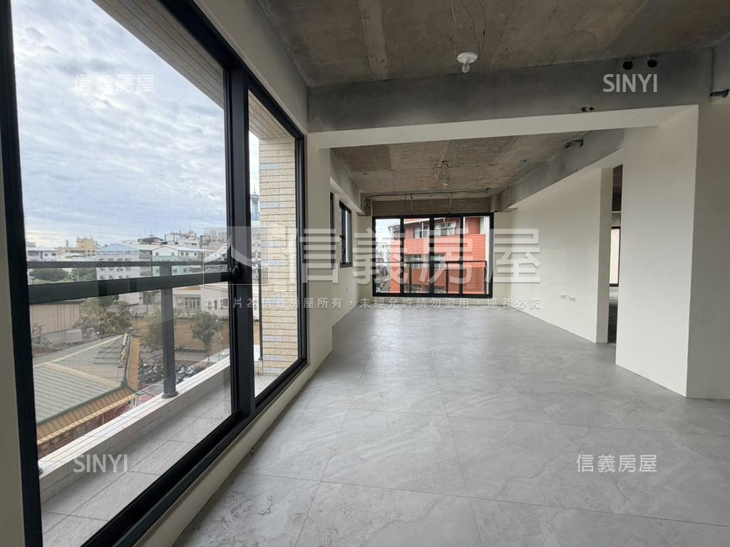 東區住二轉角獨棟電梯金店房屋室內格局與周邊環境