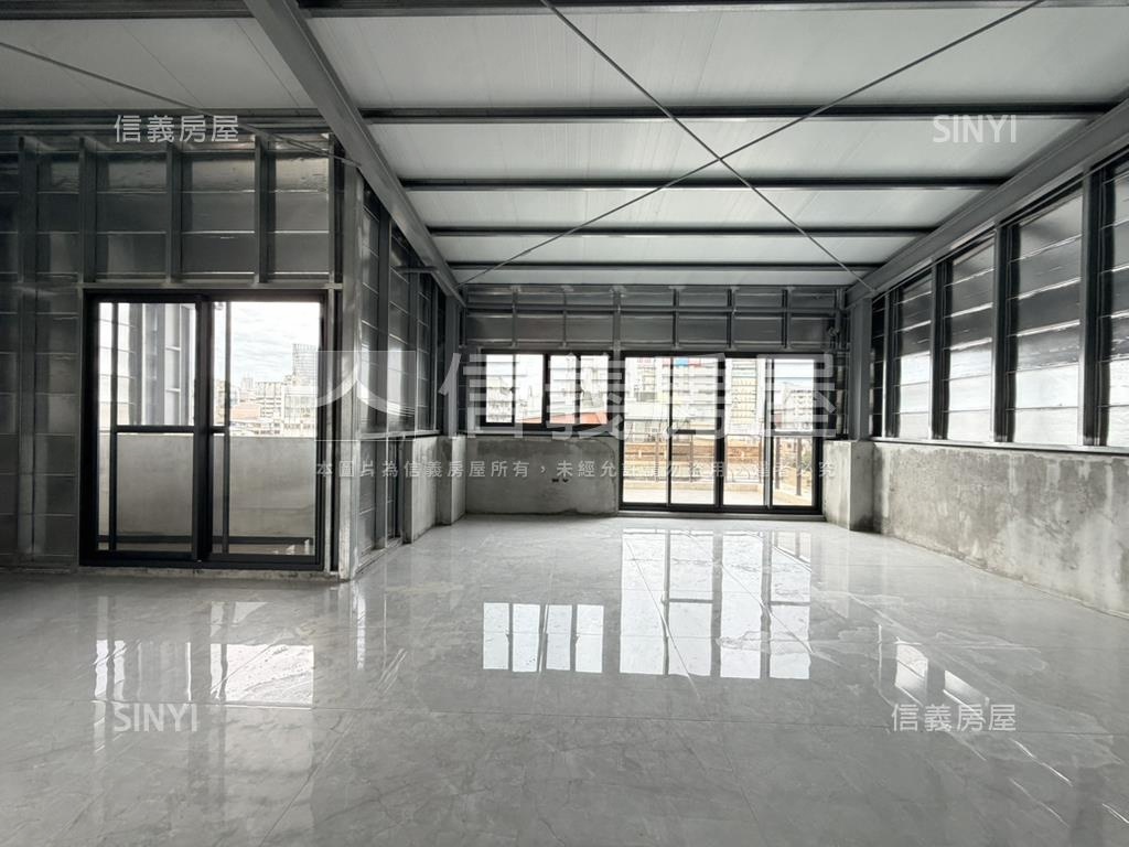 東區住二轉角獨棟電梯金店房屋室內格局與周邊環境