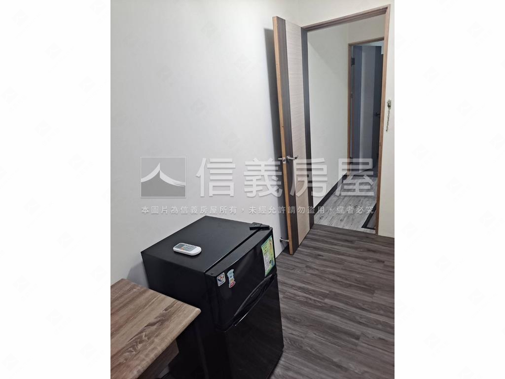 近成大收租六套房透天房屋室內格局與周邊環境