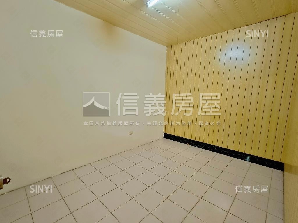 建國街邊間三面採光大空間房屋室內格局與周邊環境