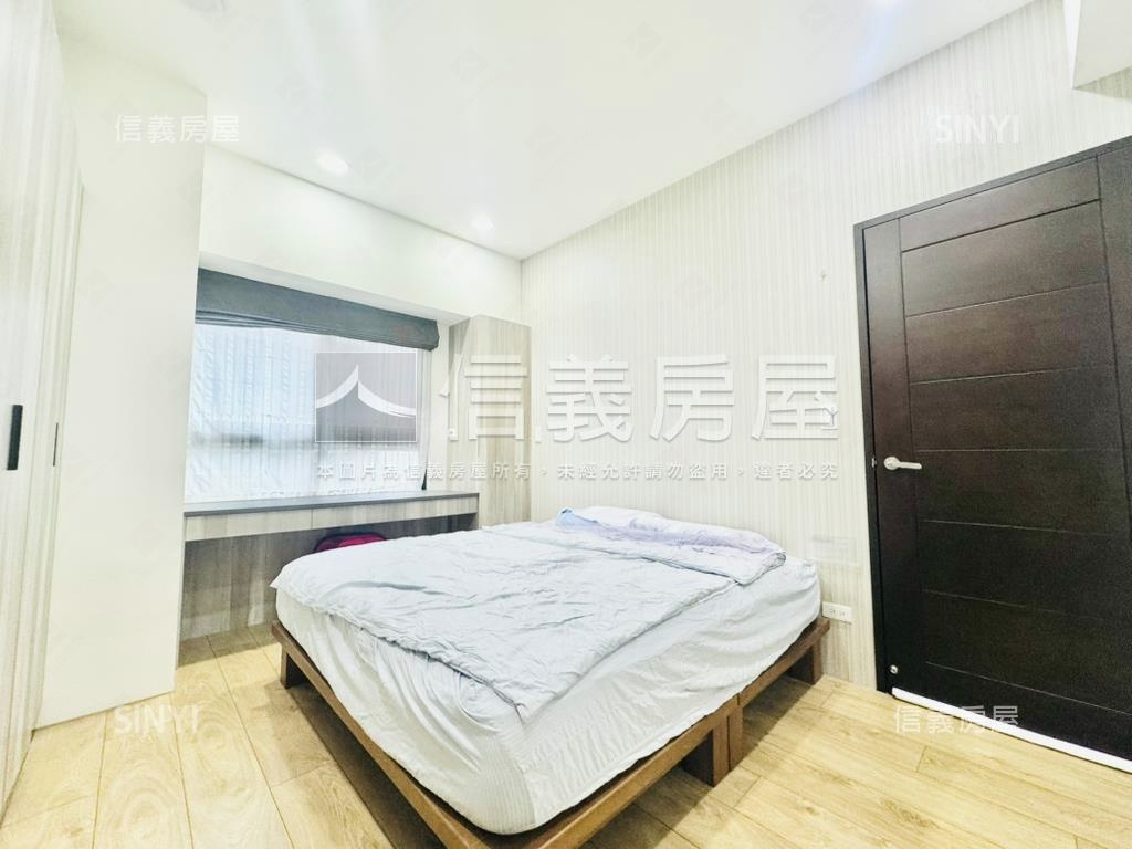 東區美裝潢三房車位房屋室內格局與周邊環境