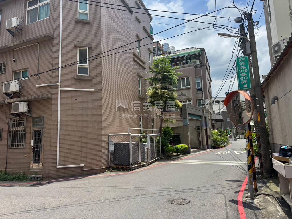 忠孝街臨路店面房屋室內格局與周邊環境