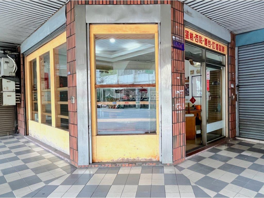 轉角Ｃ位黃金樓店房屋室內格局與周邊環境