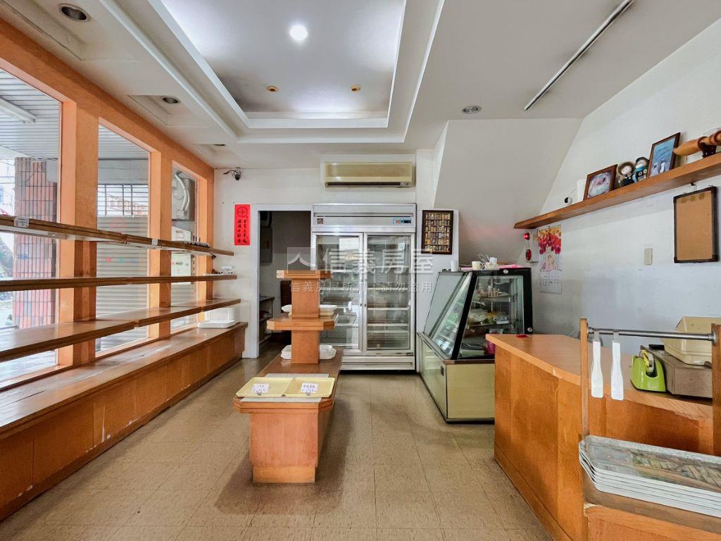轉角Ｃ位黃金樓店房屋室內格局與周邊環境