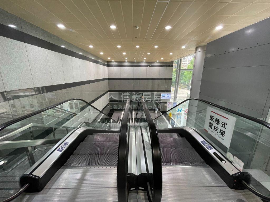 南軟園區二期Ｆ棟高樓房屋室內格局與周邊環境