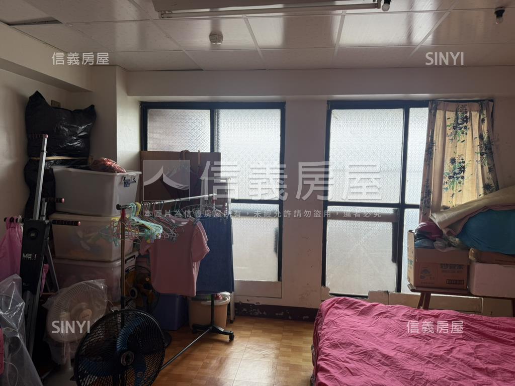 低總東勢價電梯三房華廈房屋室內格局與周邊環境