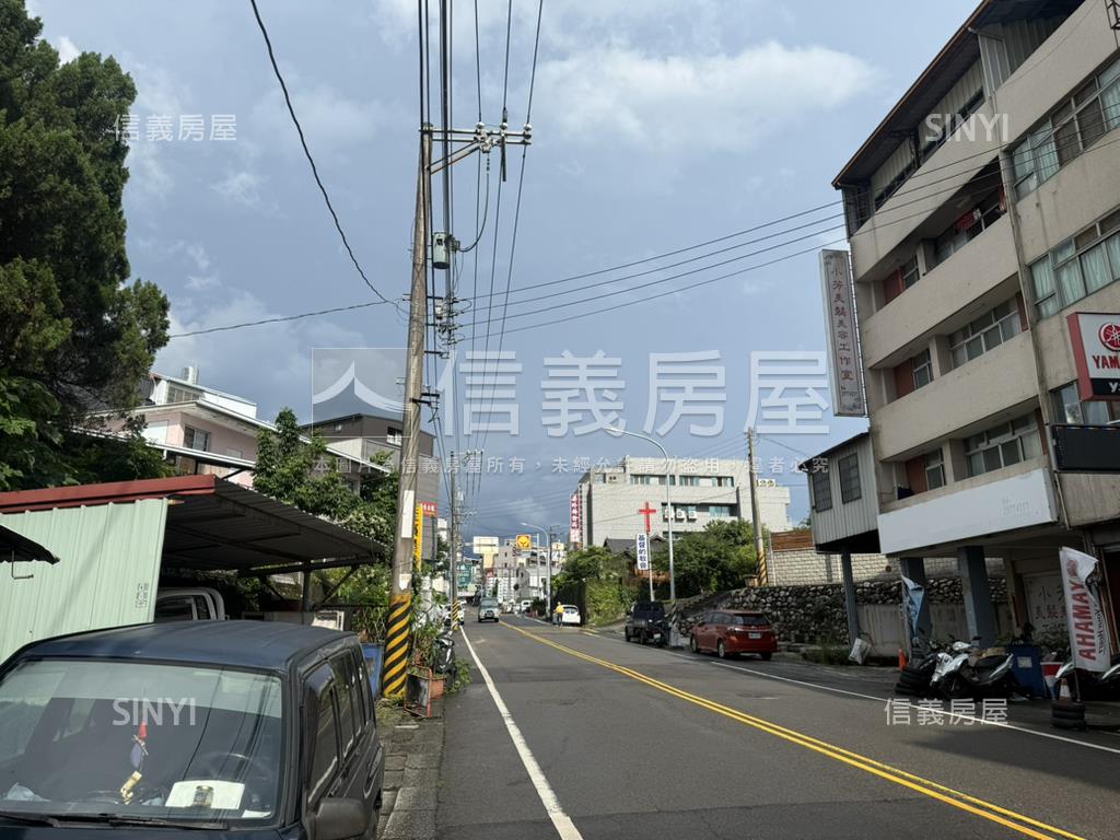 低總東勢價電梯三房華廈房屋室內格局與周邊環境