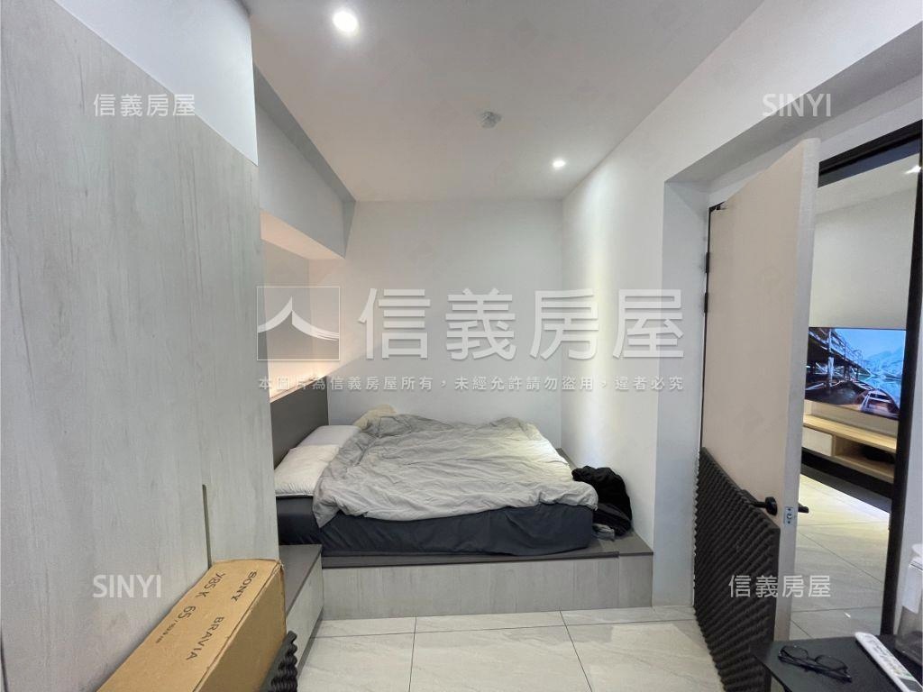 Ａ１０捷運一房一廳含車位房屋室內格局與周邊環境