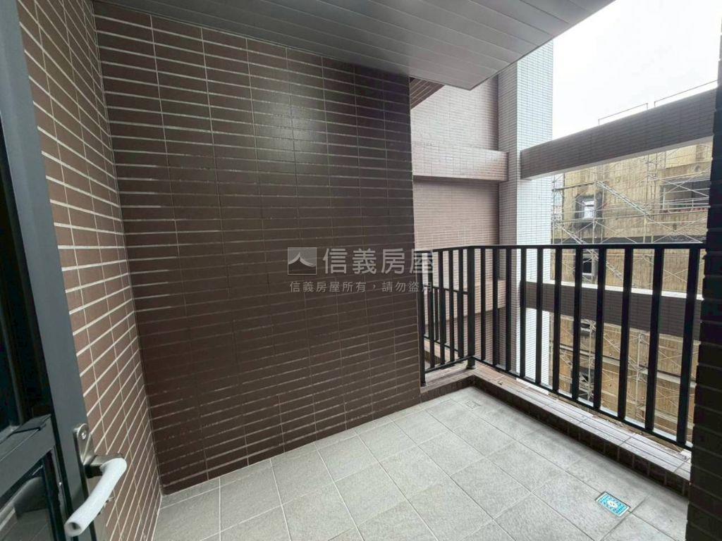 青城之愛３‧全新兩房車位房屋室內格局與周邊環境
