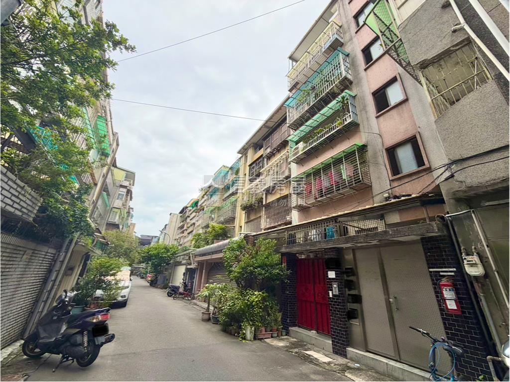自強新村•稀有美宅房屋室內格局與周邊環境