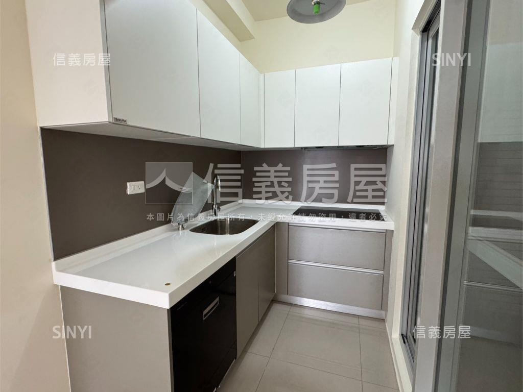 九份子水律川美美宅房屋室內格局與周邊環境