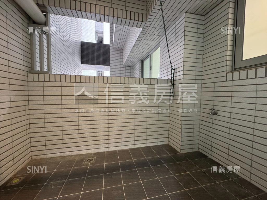 九份子水律川美美宅房屋室內格局與周邊環境