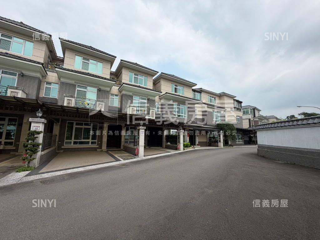 冠鼎山曦楓泉莊園雙車別墅房屋室內格局與周邊環境
