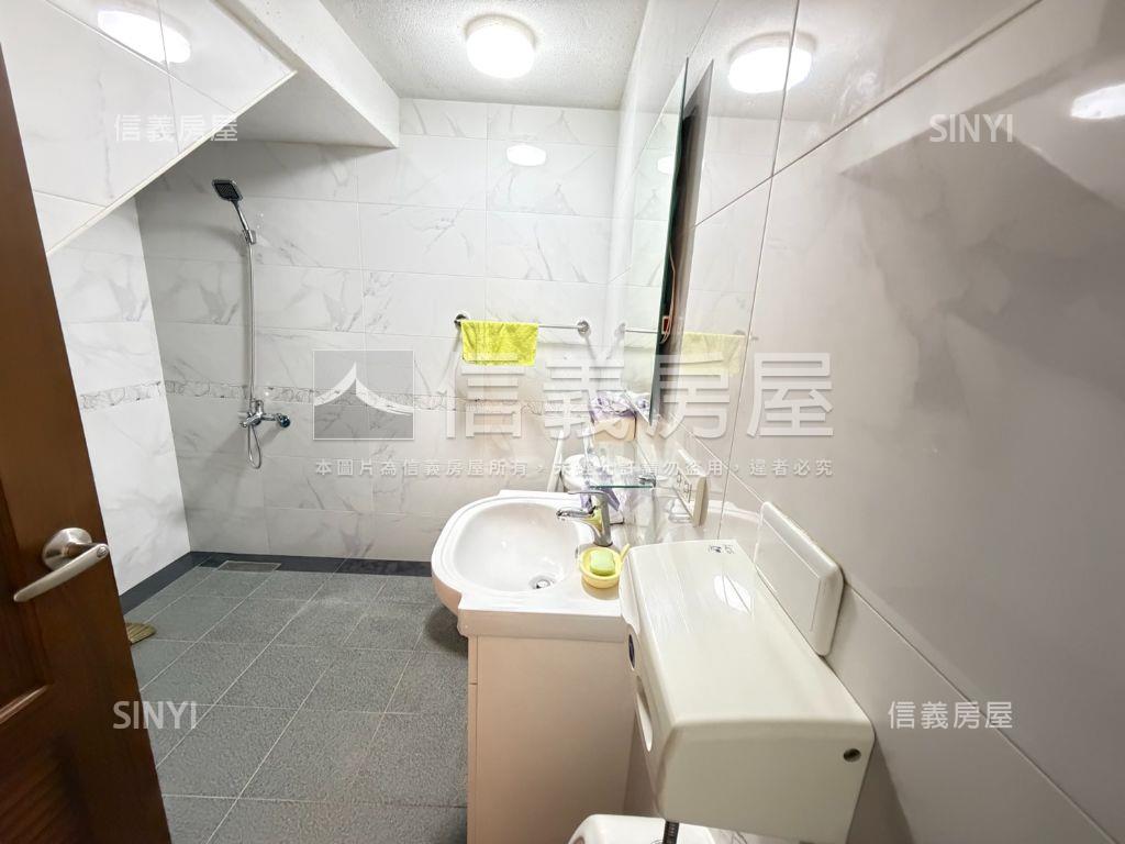 冠鼎山曦楓泉莊園雙車別墅房屋室內格局與周邊環境