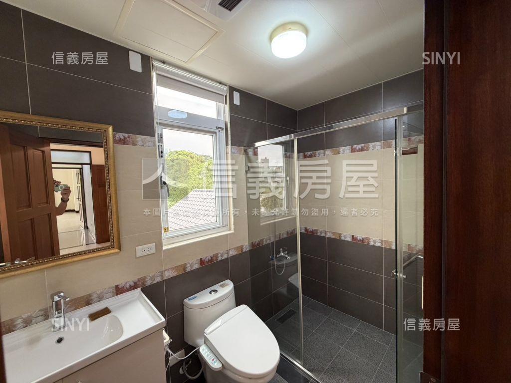 冠鼎山曦楓泉莊園雙車別墅房屋室內格局與周邊環境