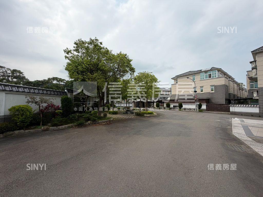 冠鼎山曦楓泉莊園雙車別墅房屋室內格局與周邊環境