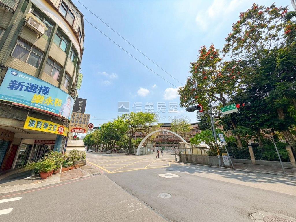 永和方正三樓美寓平車可租房屋室內格局與周邊環境