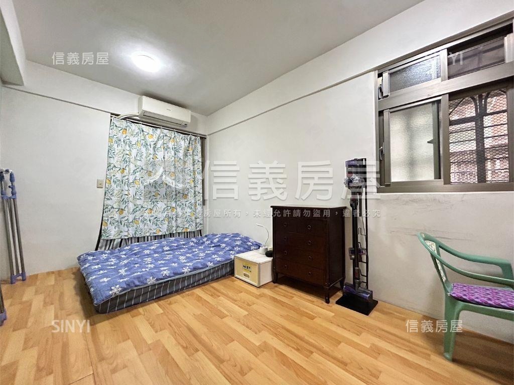 未來捷運加蚋黃金二樓房屋室內格局與周邊環境