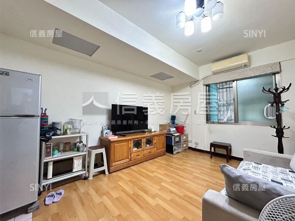 未來捷運加蚋黃金二樓房屋室內格局與周邊環境