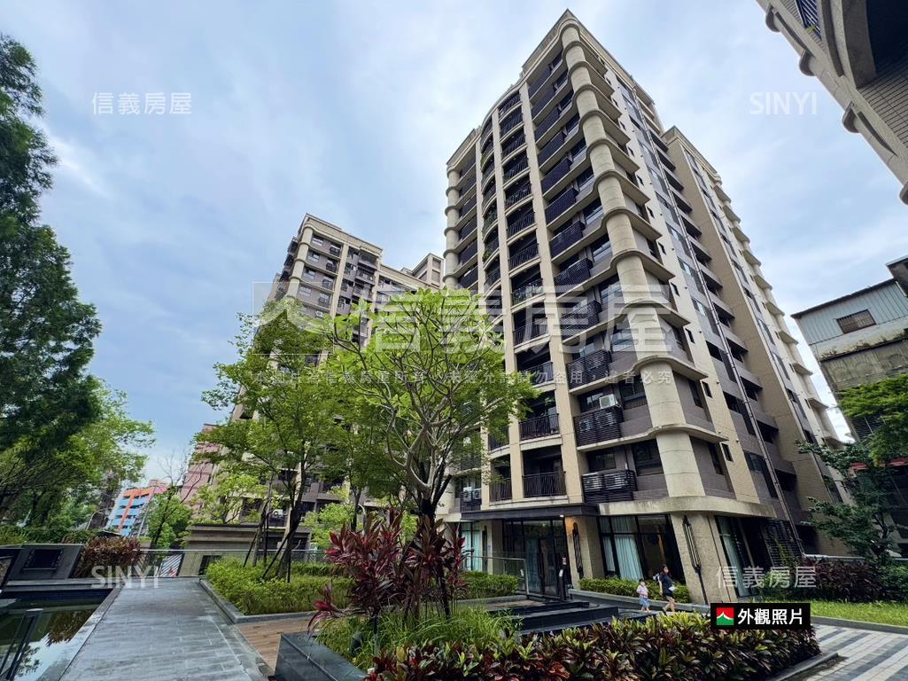 高樓山景精美裝潢三房車位房屋室內格局與周邊環境