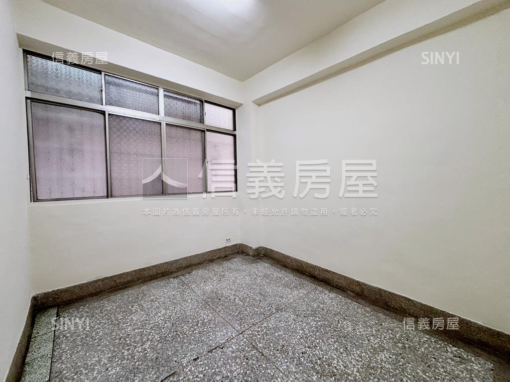 巷弄文青咖啡飄香一樓美寓房屋室內格局與周邊環境
