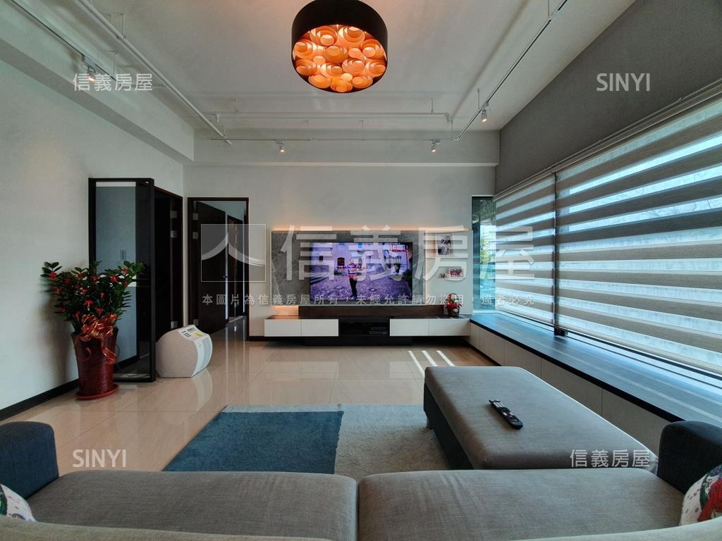 全坤世紀館精品美三房房屋室內格局與周邊環境