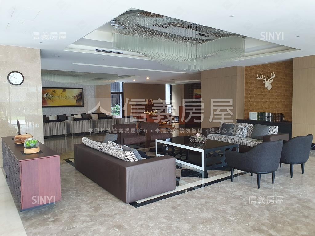 全坤世紀館精品美三房房屋室內格局與周邊環境