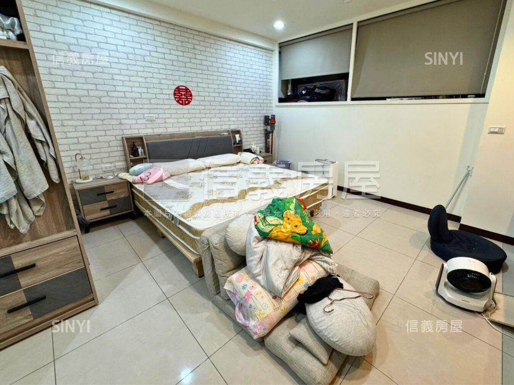 近未來捷運站金店面房屋室內格局與周邊環境