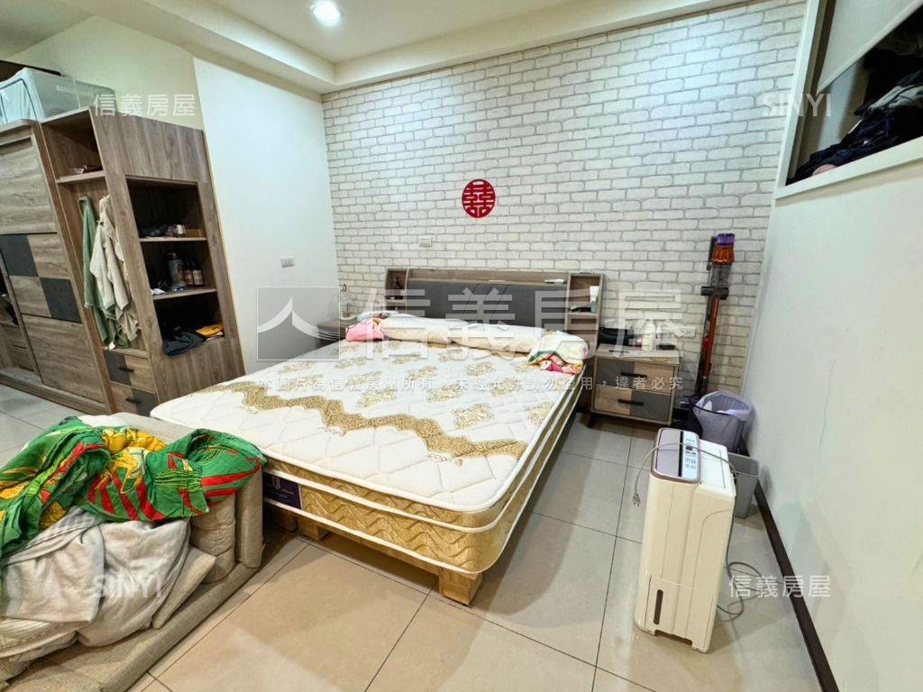 近未來捷運站金店面房屋室內格局與周邊環境