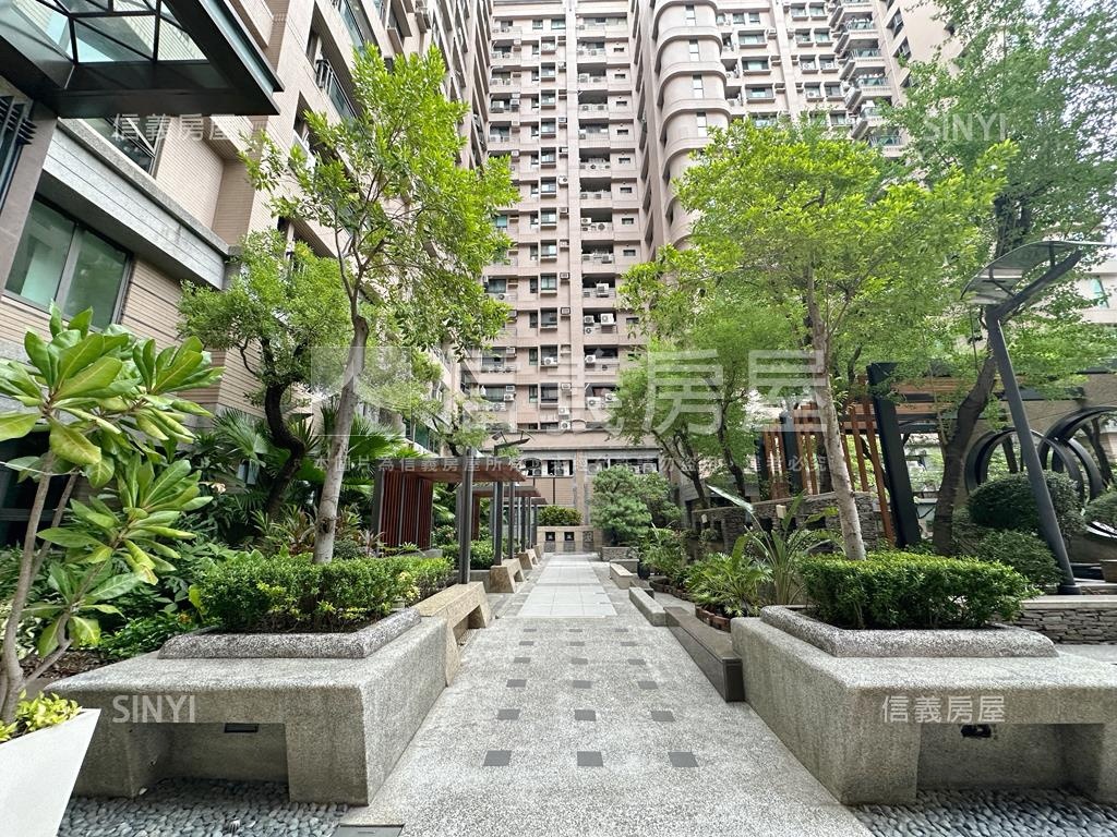 美術館特區輕軌前雙房平車房屋室內格局與周邊環境