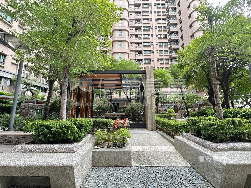美術館特區輕軌前雙房平車房屋室內格局與周邊環境