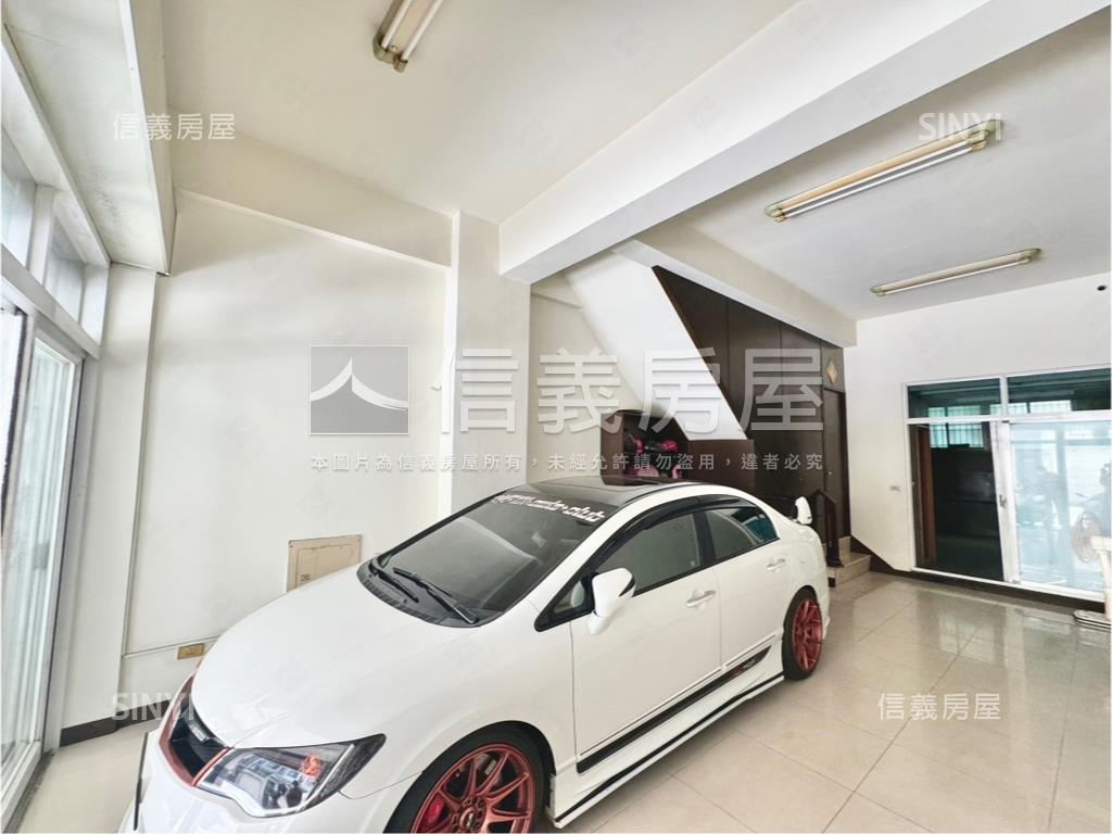 左營·榮德街稀有釋出店透房屋室內格局與周邊環境