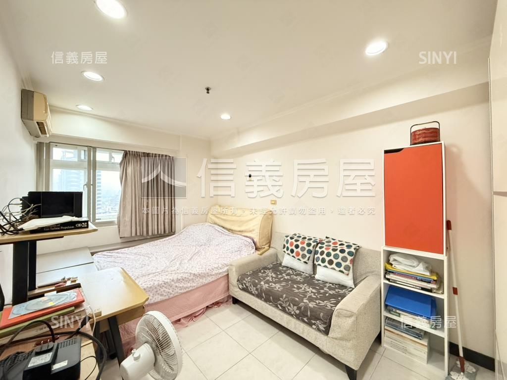 吾印良品稀有景觀樓中樓房屋室內格局與周邊環境