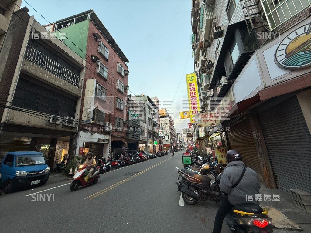 中原弘揚路三面採光套房房屋室內格局與周邊環境